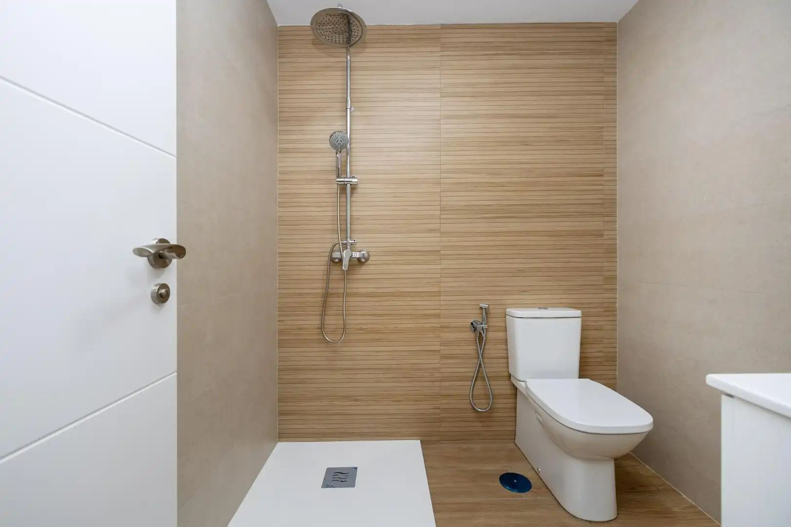 Bany de Apartament en venda en Granada