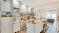 Kitchen of Single-family semi-detached for sale in  Barcelona Capital  with Air Conditioner and Terrace