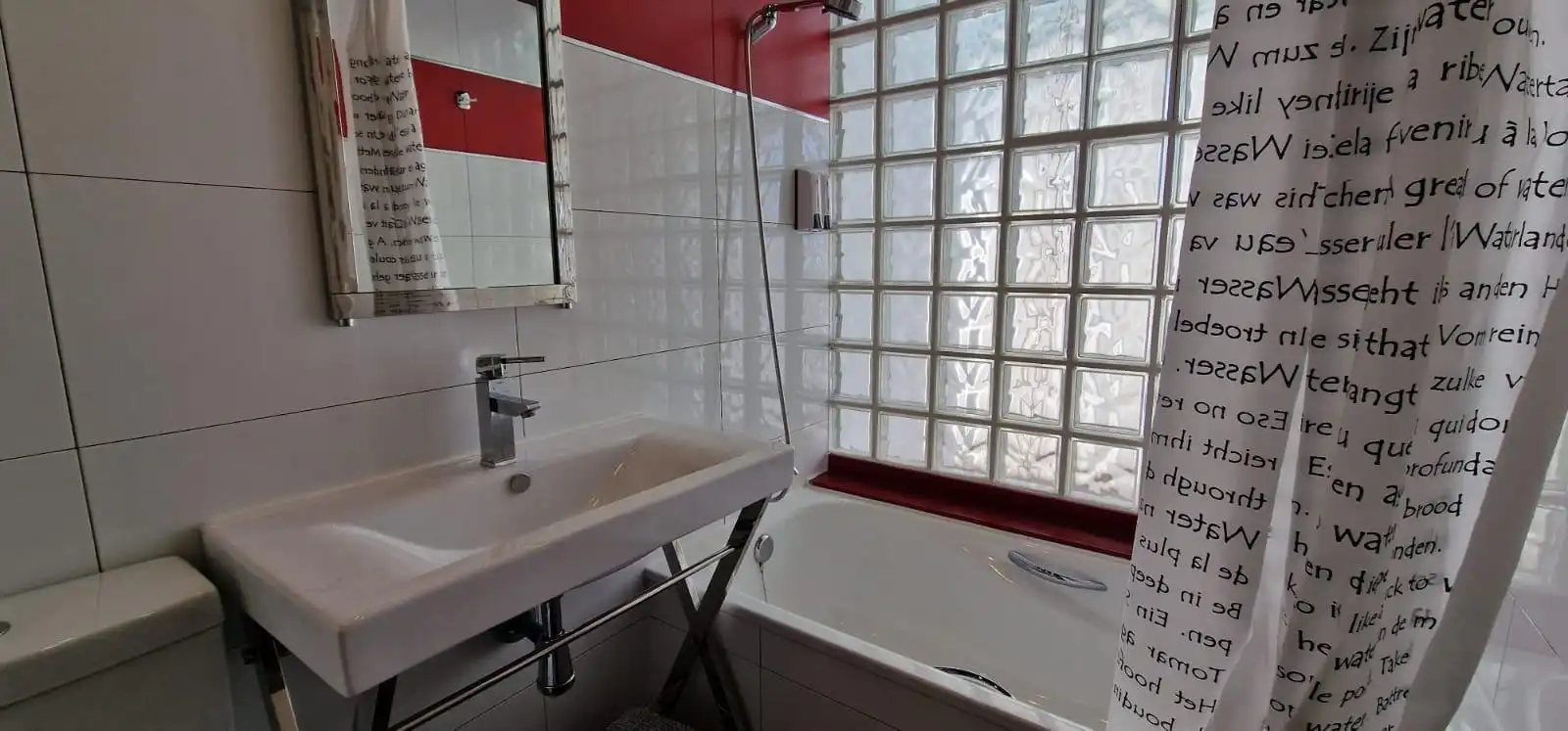 Bathroom of Detached homes for rent in Sant Joan d'Alacant  with Air Conditioner, Heating and Private garden