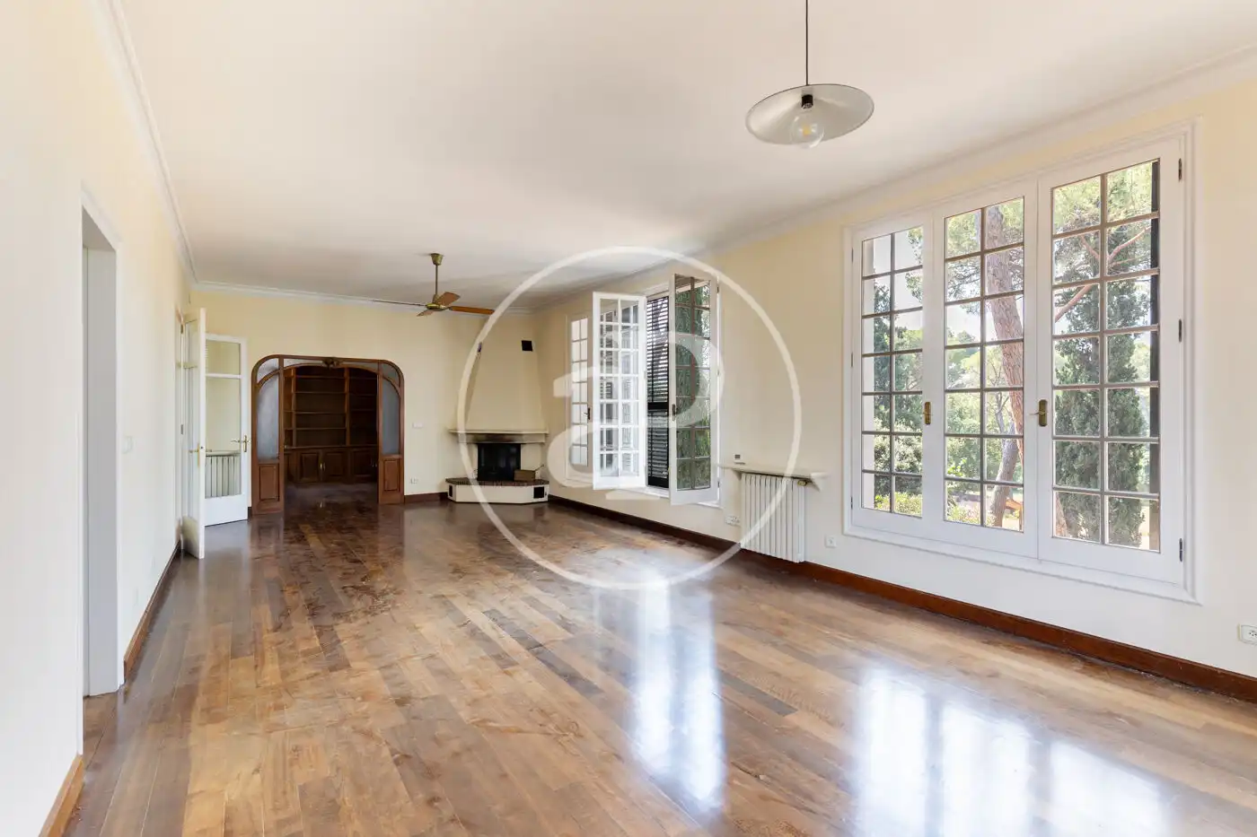 Sala de estar de Casa o chalet en venta en Sant Cugat del Vallès con Calefacción, Jardín privado y Terraza
