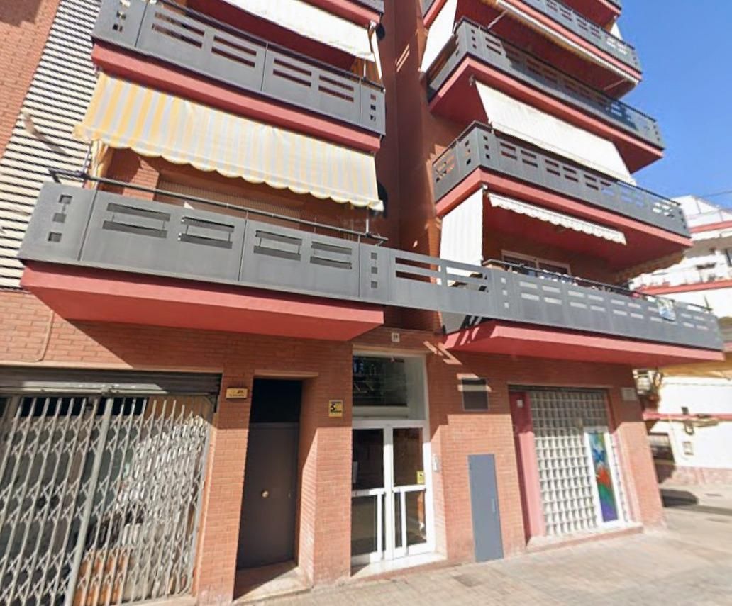 Vista exterior de Piso de alquiler en Castelldefels con Calefacción, Terraza y Balcón