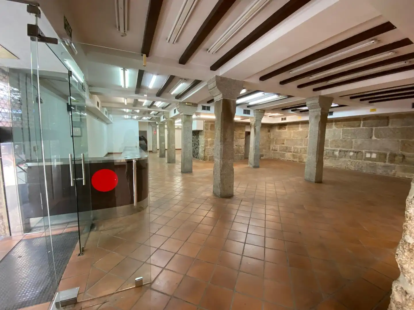 Local de alquiler en Ourense Capital  con Calefacción, Terraza y Amueblado