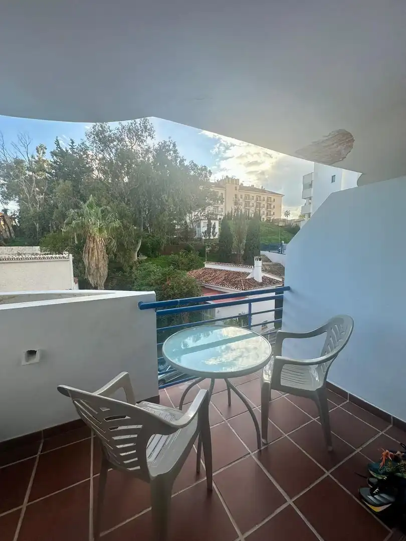 Flat with pool for sale in Torrequebrada, imagen 2