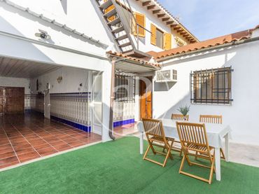 Terraced house with garden for sale in Centro