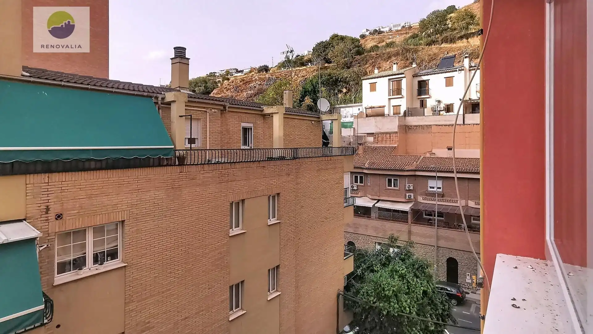 Vista exterior de Pis en venda en Granada
