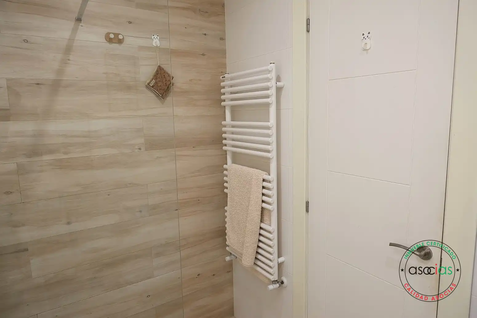 Bany de Pis en venda en Avilés amb Calefacció i Parquet