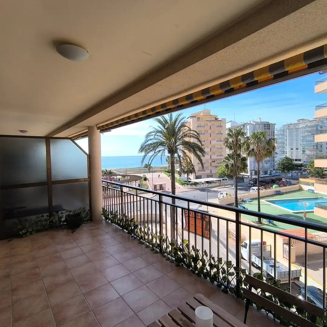 Vista exterior de Apartament en venda en Peñíscola / Peníscola amb Terrassa i Moblat