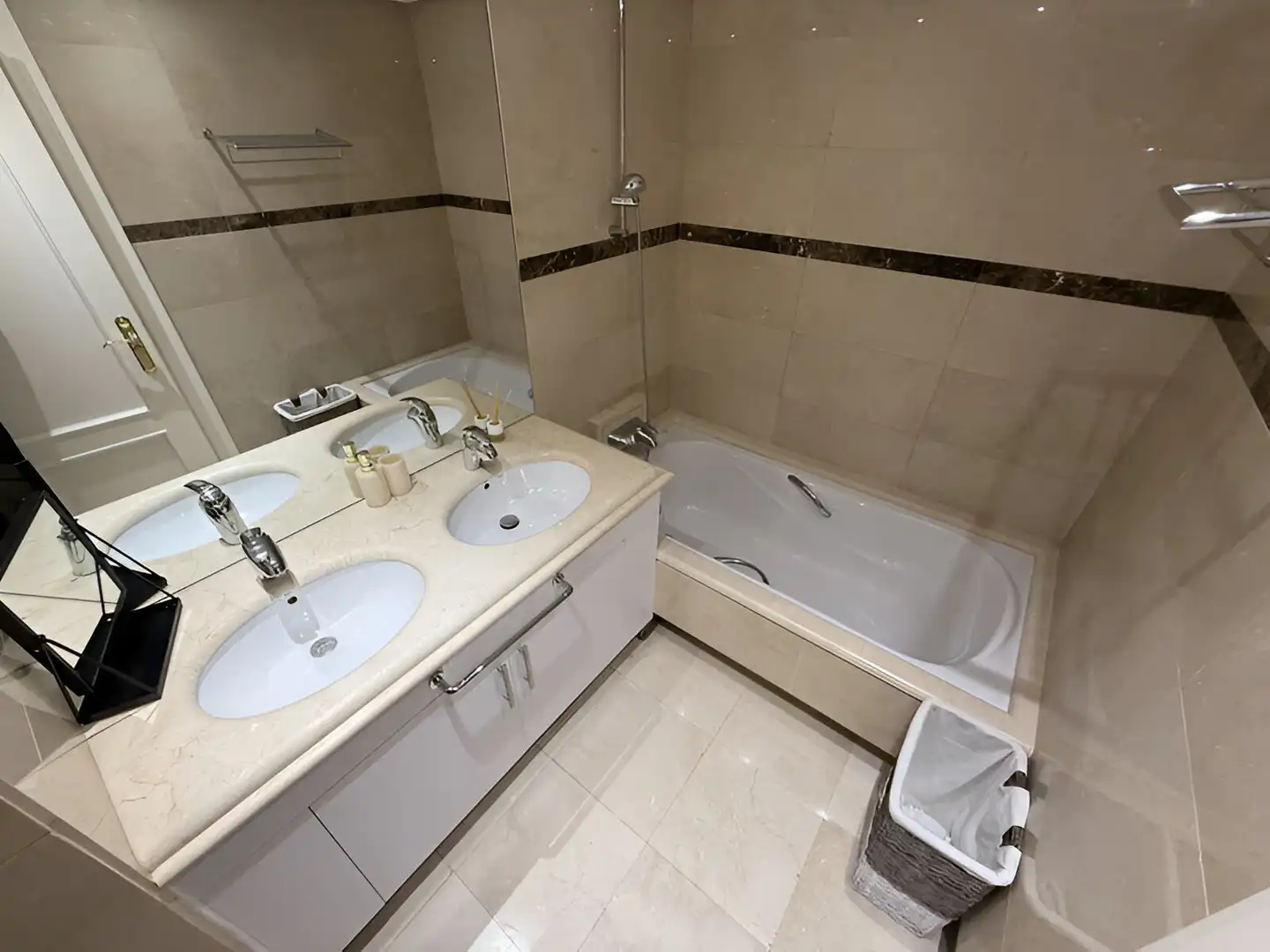 Apartament amb piscina en venda a Nueva Andalucía, imagen 27