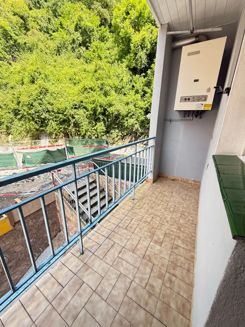 Terrassa de Pis en venda en Bilbao  amb Calefacció, Terrassa i Moblat
