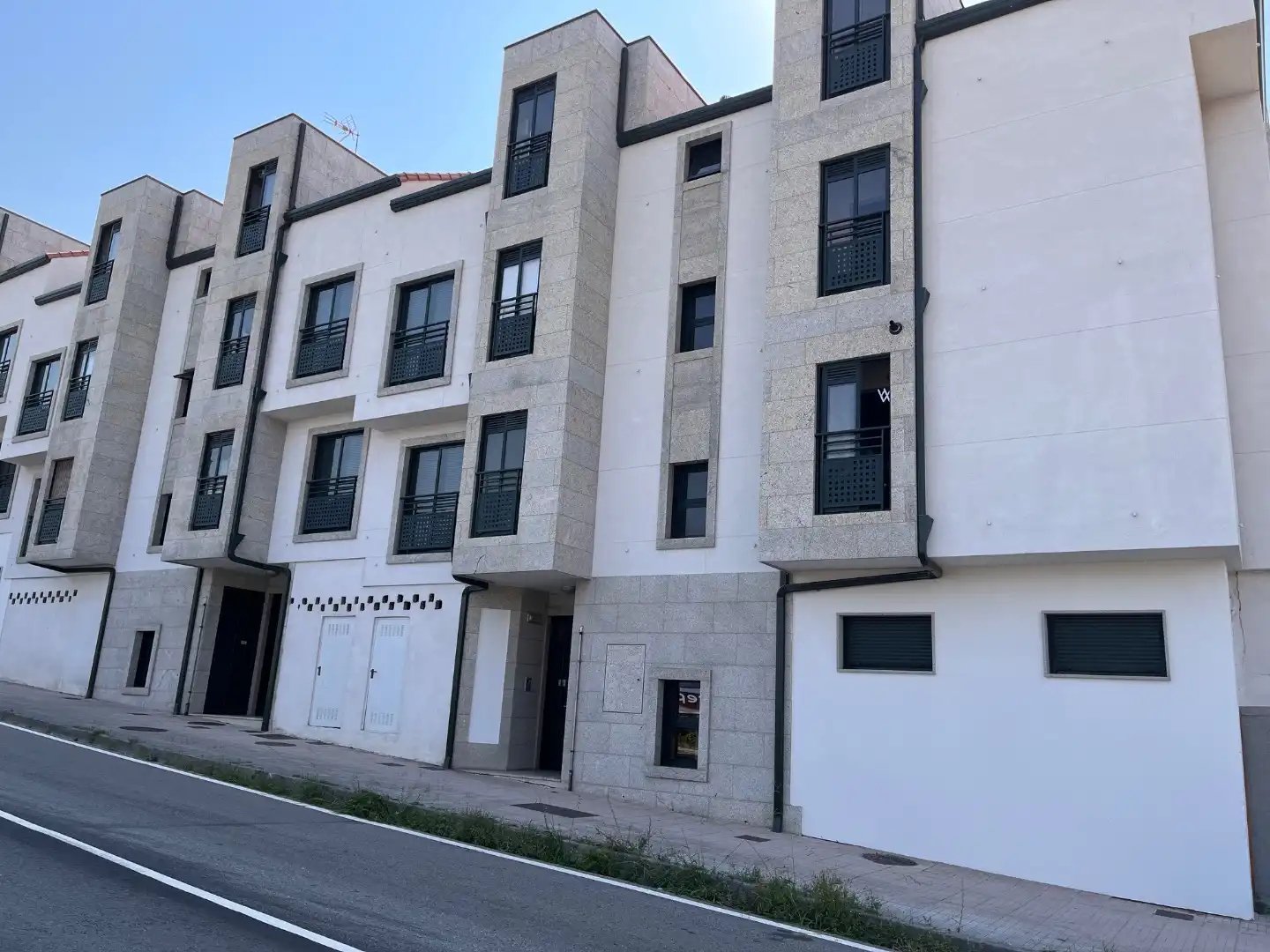 Attique avec piscine à vendre à Avenida Conde de Bugallal 61
