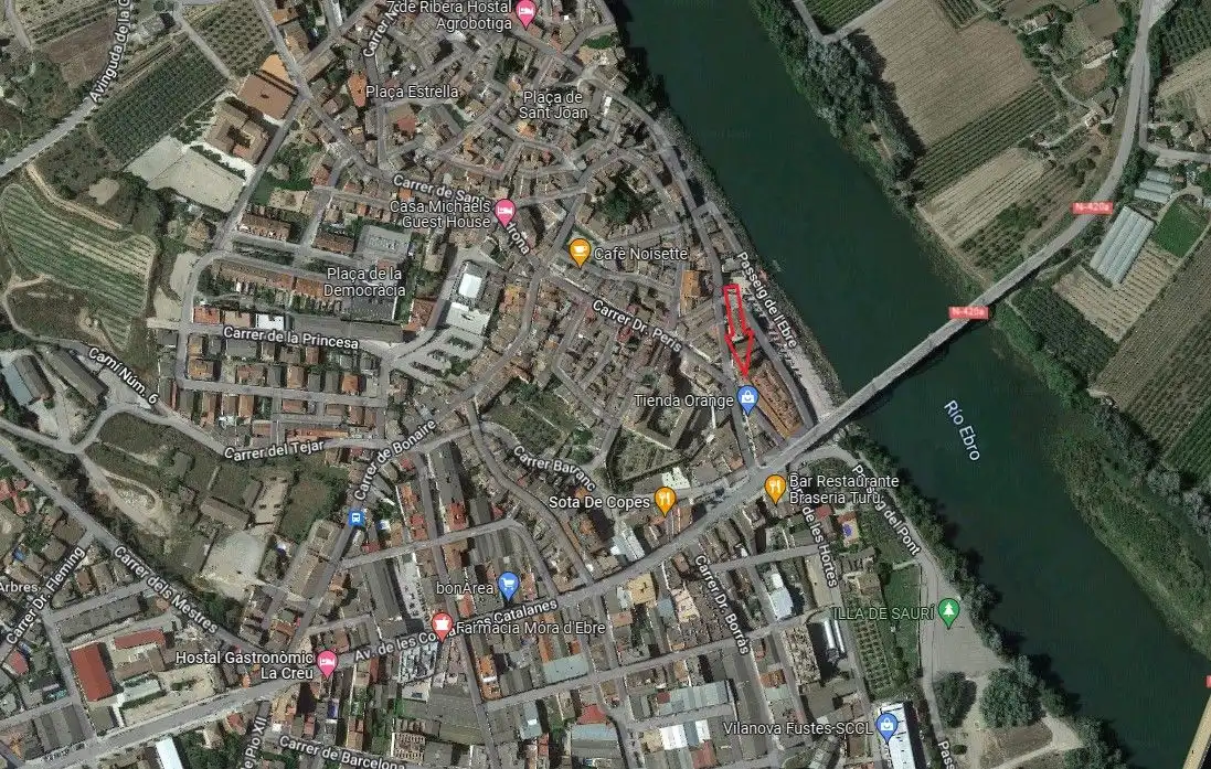 Exterior view of Commercial properties for rent in Móra d'Ebre