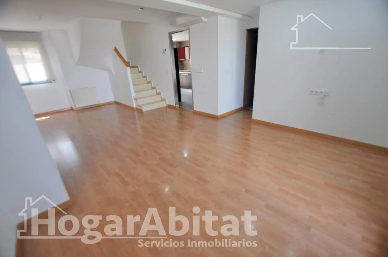 Sala de estar de Ático en venta en El Puig de Santa Maria con Aire acondicionado, Calefacción y Parquet