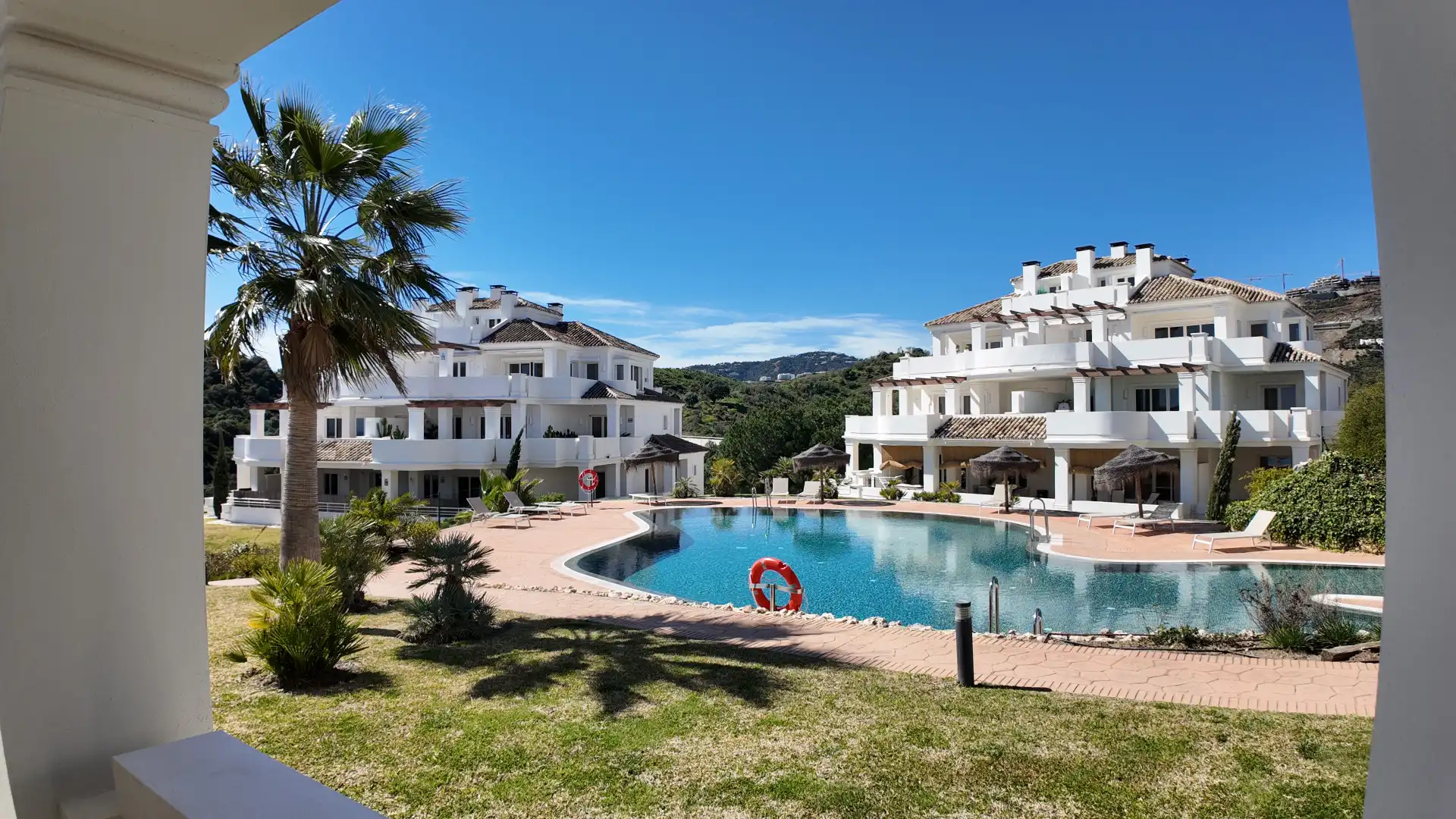Apartament amb terrassa en venda a Nueva Andalucía, imagen 4