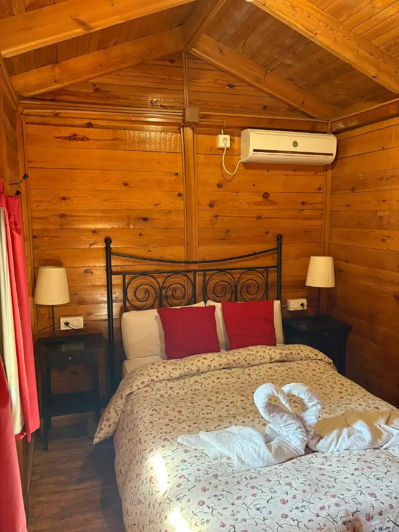Dormitori de Casa o xalet en venda en Nevada amb Aire condicionat, Jardí privat i Piscina