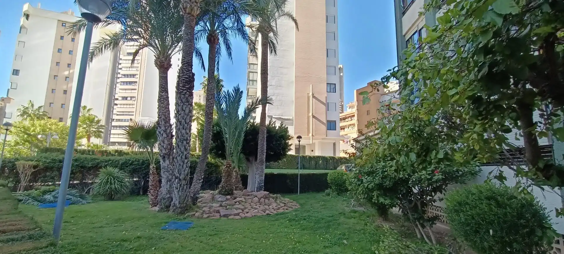 Garden of Ground floor for sale in Benidorm  with Air Conditioner, Furnished and Oven