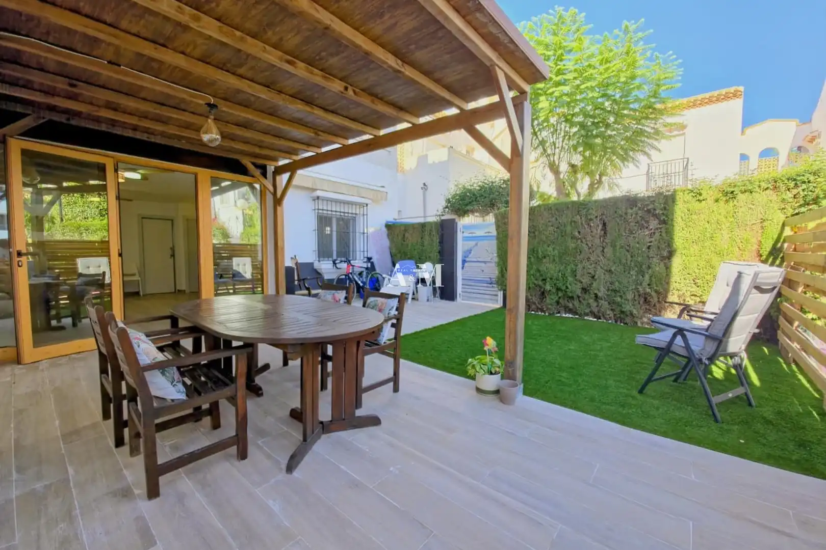 Terrace of Ground floor for rent in Orihuela  with Air Conditioner, Heating and Private garden