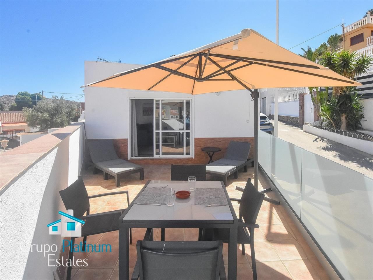 Casa adosada en venta en San Juan de los Terreros