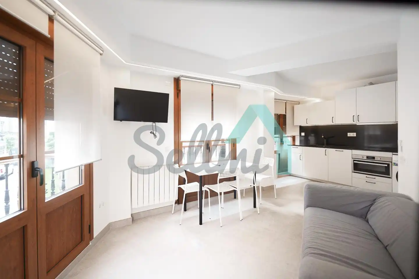 Wohnzimmer von Wohnung zur Miete in Oviedo  mit Heizung, Möbliert und Balkon