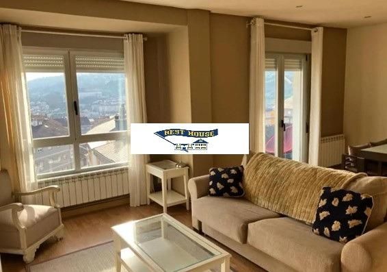 Sala de estar de Ático en venta en Ourense Capital  con Calefacción, Terraza y Trastero