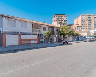 Exterior view of Single-family semi-detached for sale in  Granada Capital  with Balcony