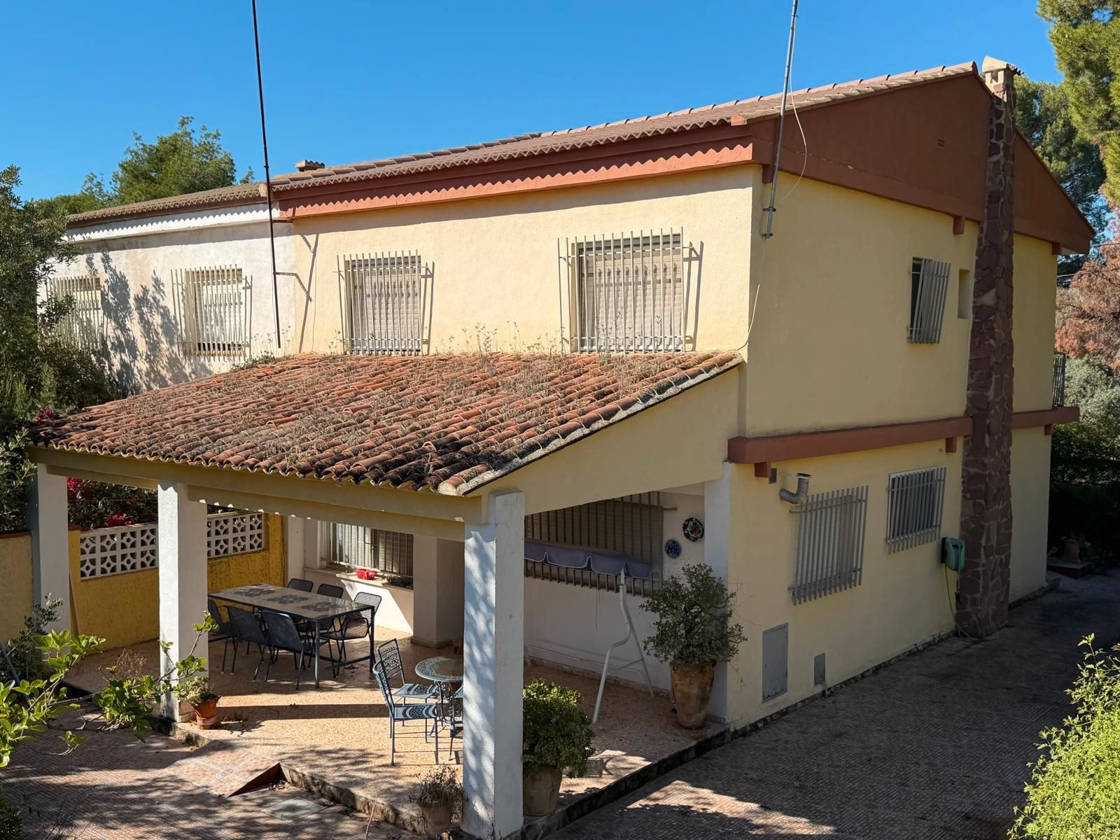 Exterior view of Single-family semi-detached for sale in Olocau  with Private garden, Terrace and Swimming Pool