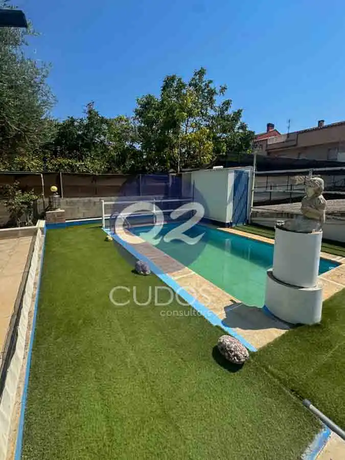 Piscina de Casa o chalet en venta en Balaguer con Aire acondicionado, Calefacción y Jardín privado