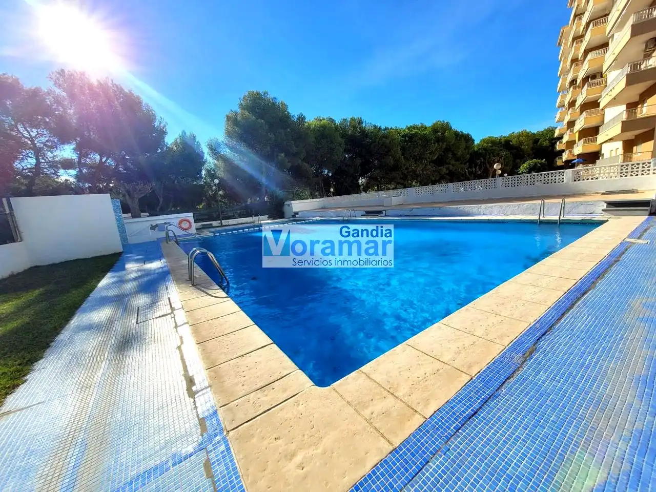 Schwimmbecken von Wohnungen zur Miete in Miramar mit Heizung, Terrasse und Möbliert