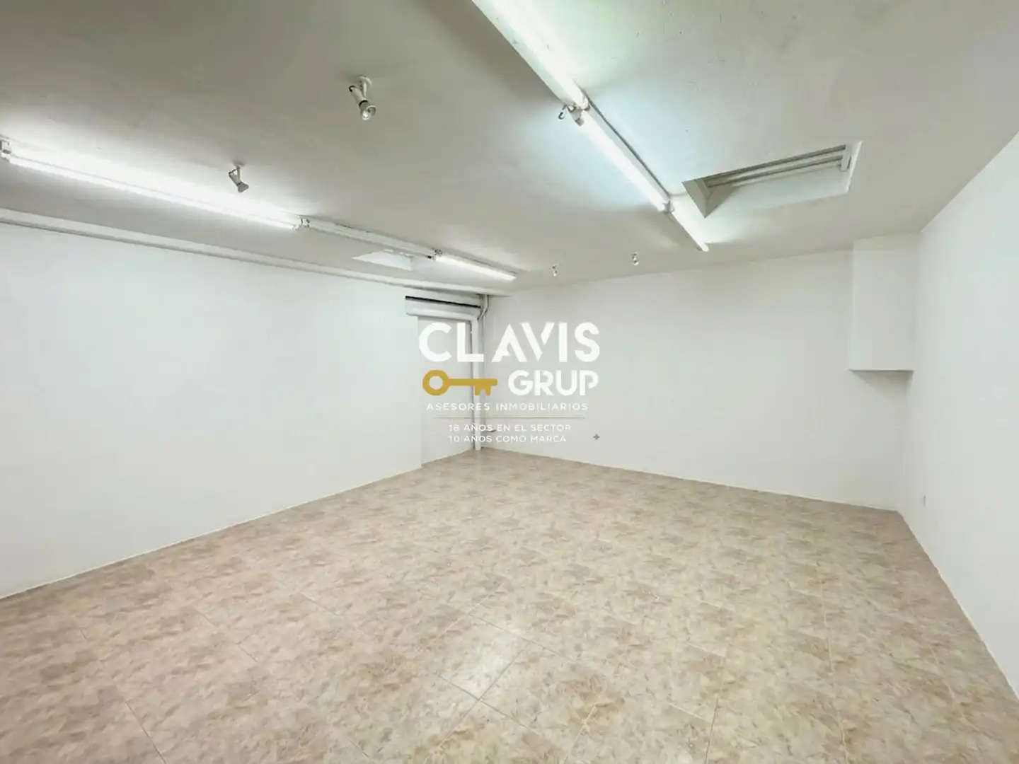 Local comercial en venda a Nou Barris, imagen 3
