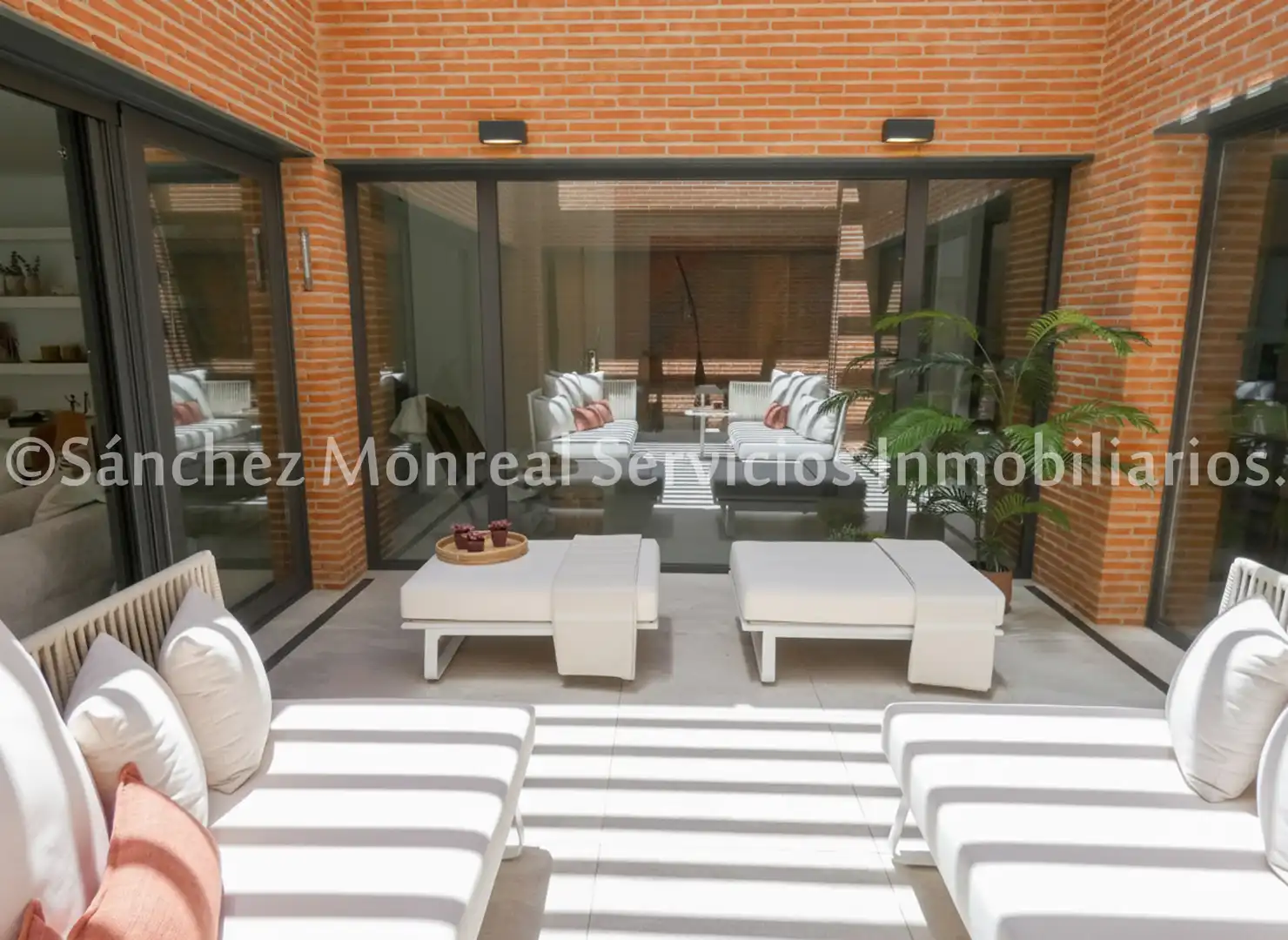 Terraza de Casa o chalet en venta en Alcázar de San Juan con Aire acondicionado, Calefacción y Jardín privado