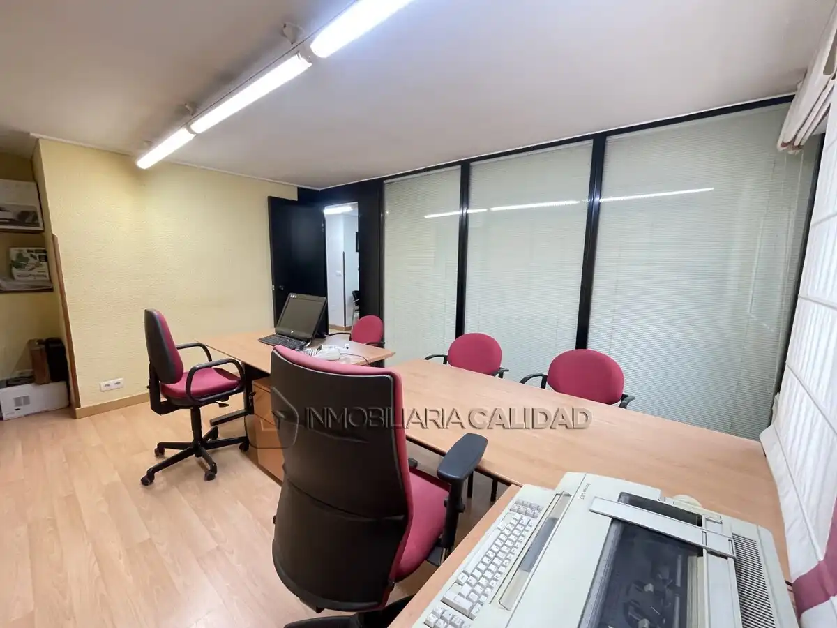 Oficina en venda en Burgos amb Calefacció