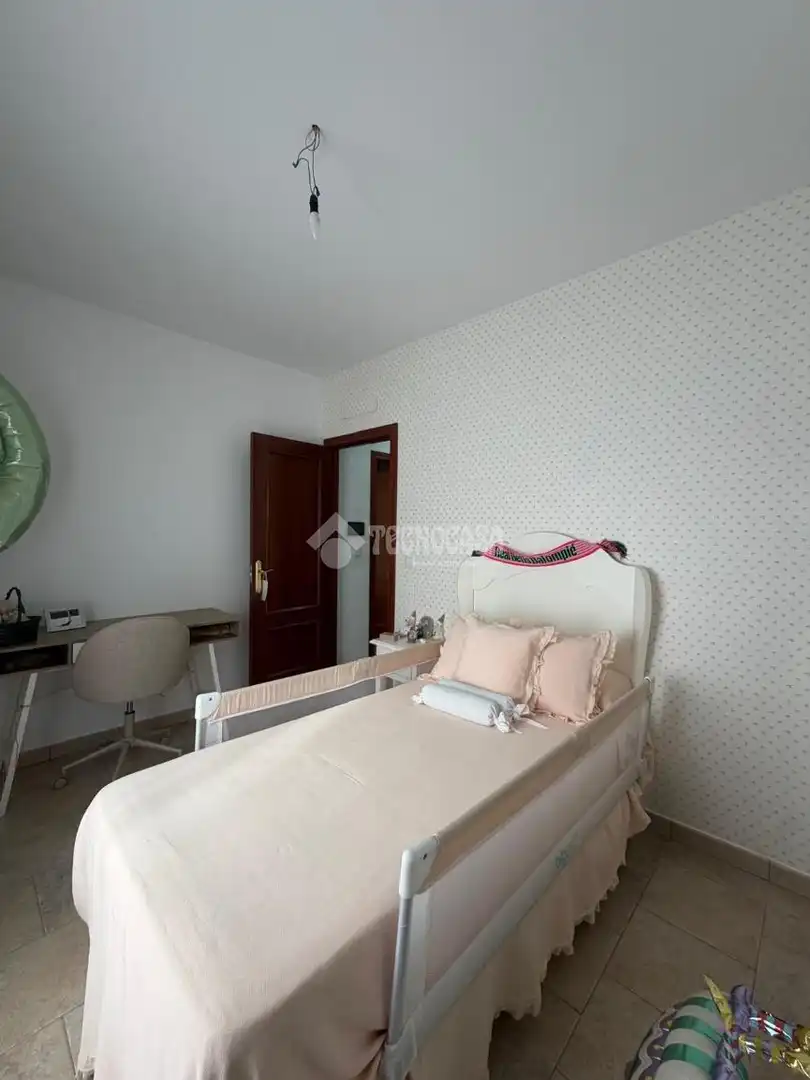 Habitación de Casa adosada en venta en Utrera con Aire acondicionado y Calefacción