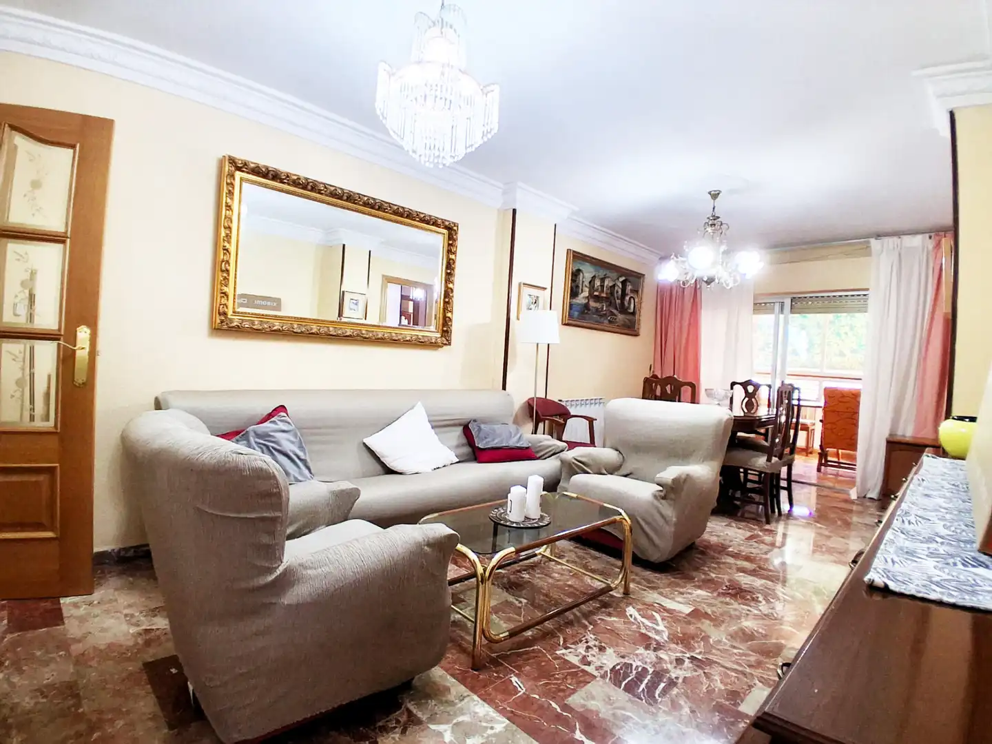 Sala d'estar de Pis de lloguer en Granada amb Calefacció, Moblat i Forn