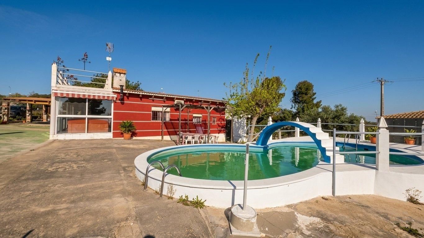 Piscina de Casa o xalet en venda en Turís amb Aire condicionat, Jardí privat i Terrassa