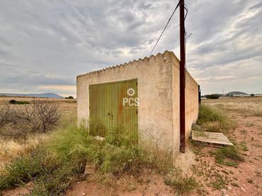 Terreny rústic en venda a Calle Zona La Paloma Aramillejos S/N