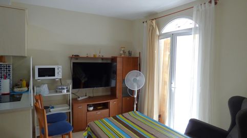 Foto 4 de Piso en venta en Puerto Deportivo, Fuengirola