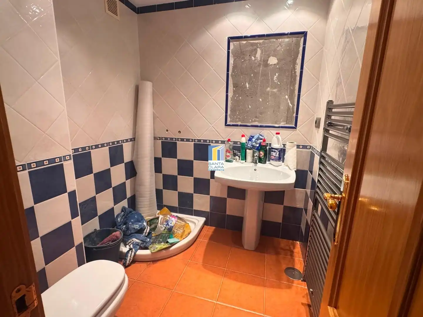 Bany de Casa adosada en venda en Zamora Capital  amb Calefacció, Jardí privat i Parquet