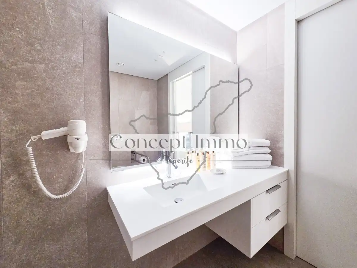 Baño de Planta baja en venta en Guía de Isora con Aire acondicionado, Jardín privado y Terraza