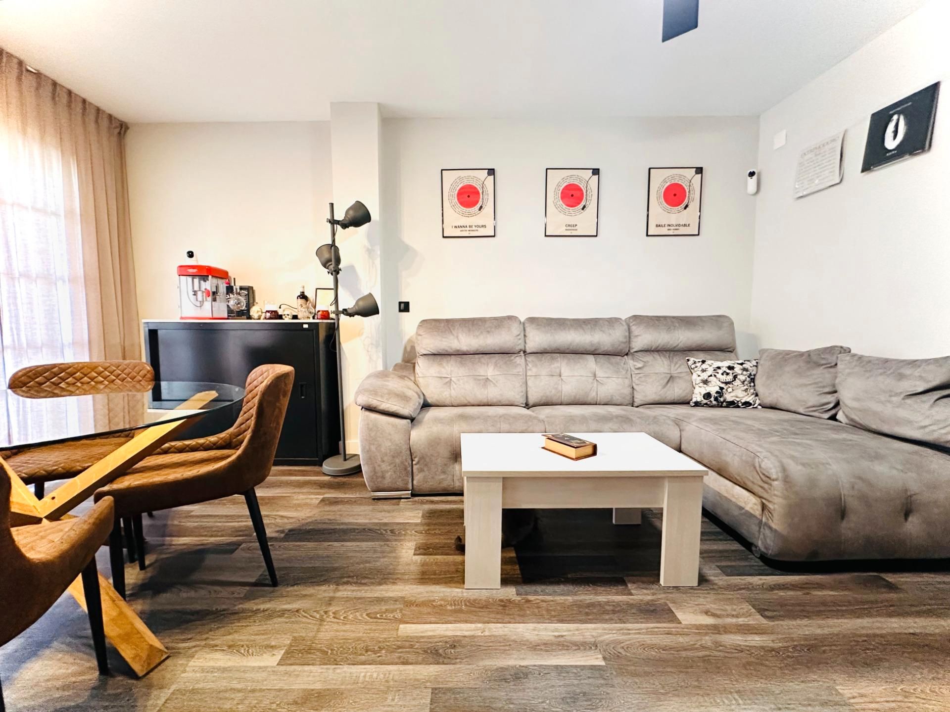 Living room of Flat for sale in Churriana de la Vega  with Air Conditioner, Heating and Terrace