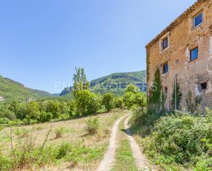 Vista exterior de Finca rústica en venda en La Nou de Berguedà amb Aire condicionat, Calefacció i Jardí privat