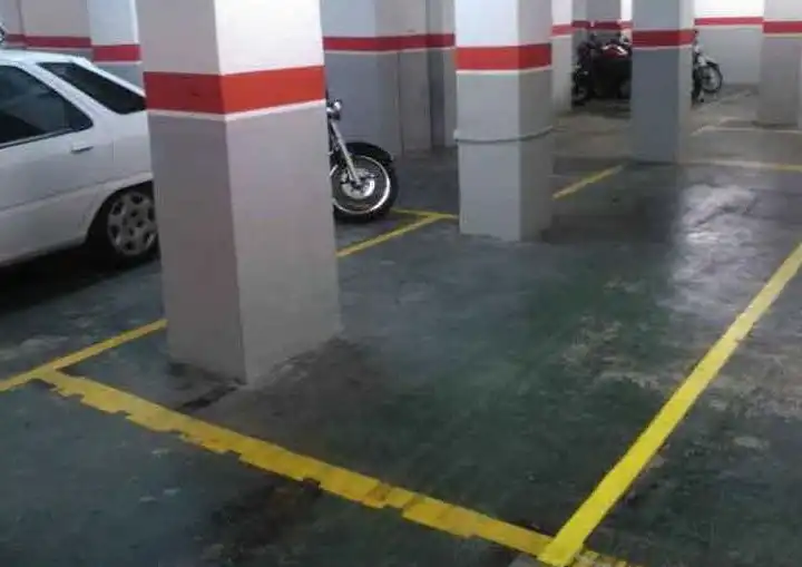 Parkplatz von Garage zum Verkauf in Ripollet