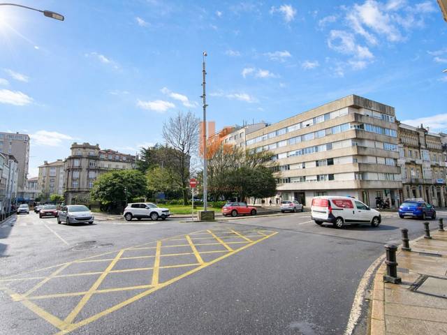 Piso en Venta en Rua Concepcion Arenal, 2 en Ensanche - Sar