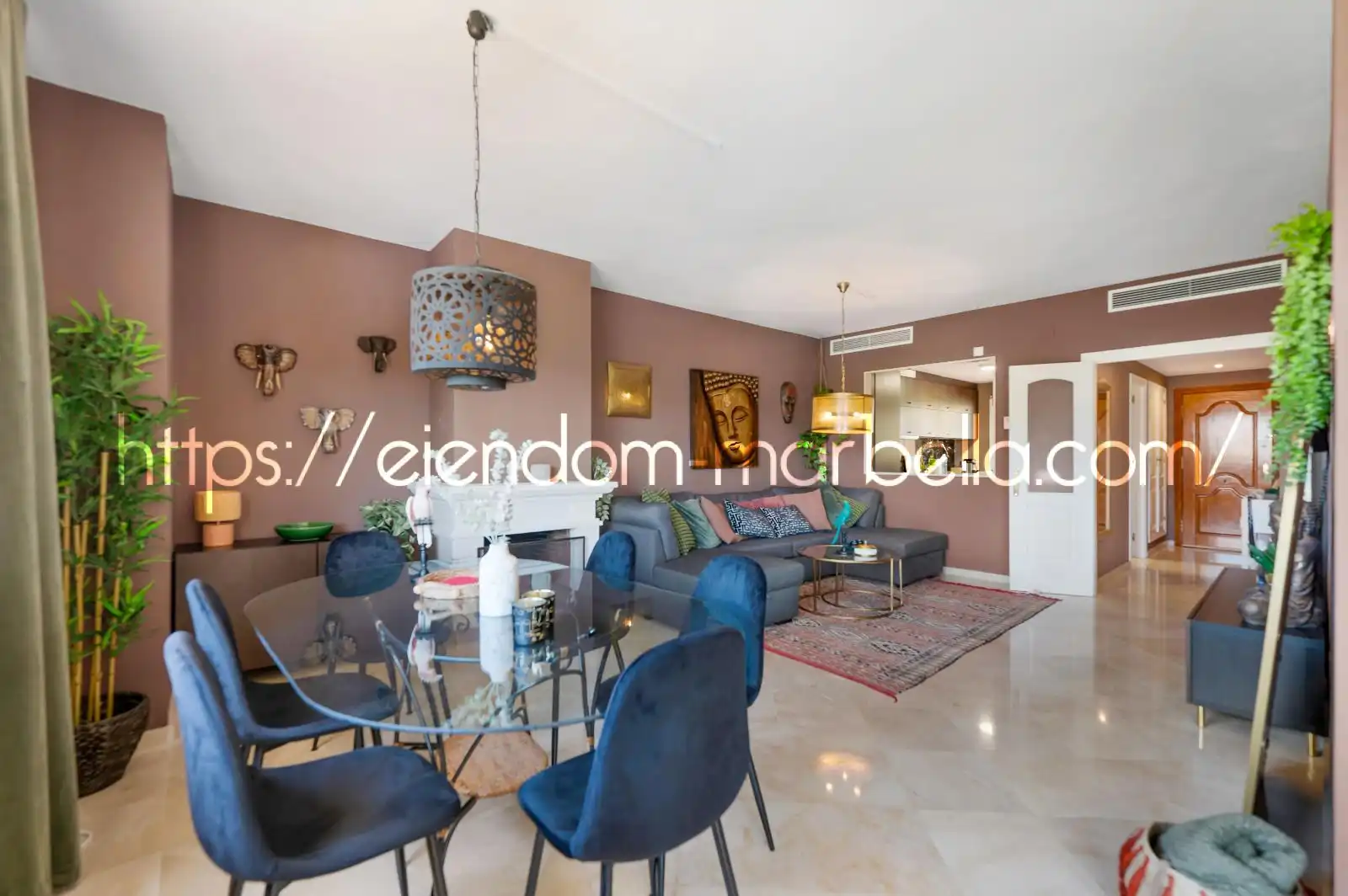 Wohnzimmer von Wohnungen zum Verkauf in Marbella mit Klimaanlage, Terrasse und Möbliert