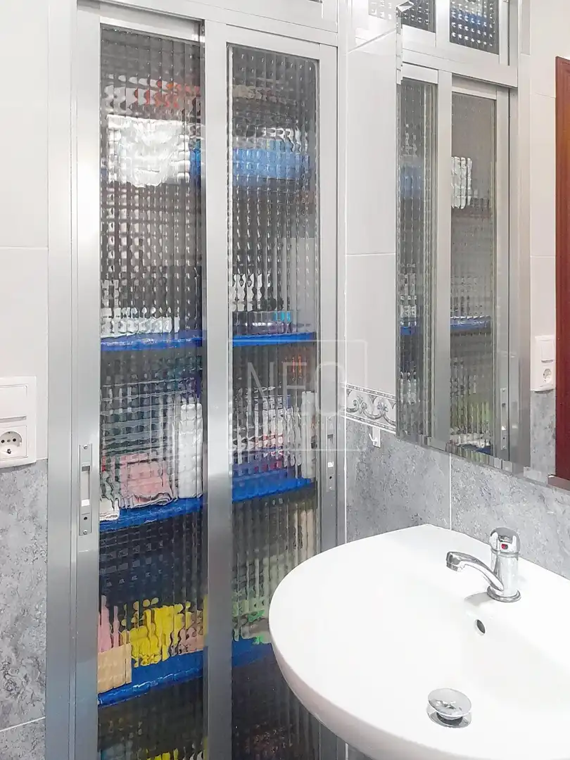 Badezimmer von Erdgeschoss zum Verkauf in Latina