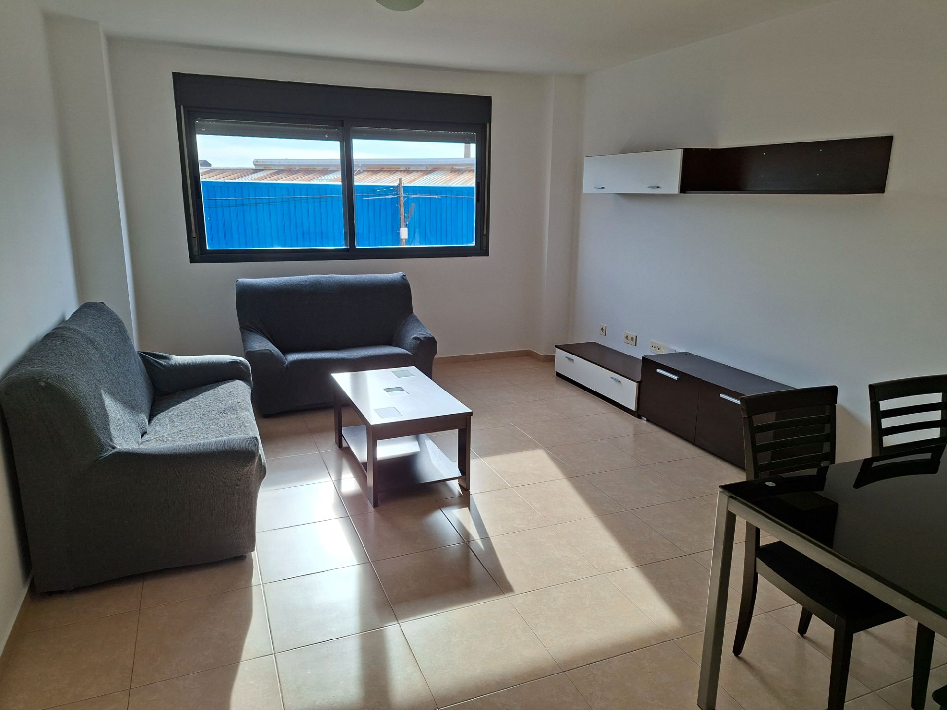 Wohnzimmer von Wohnung miete in Onda mit Terrasse, Abstellraum und Möbliert