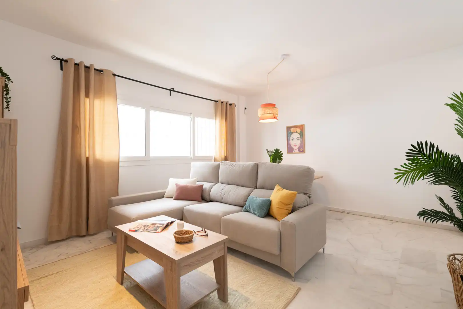 Sala de estar de Piso en venta en Estepona con Amueblado, Lavadora y Microondas