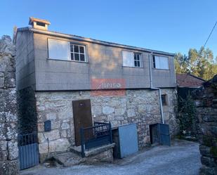 Vista exterior de Casa o xalet en venda en A Cañiza   amb Balcó