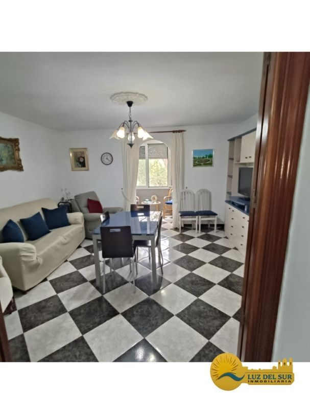 Sala d'estar de Pis en venda en  Cádiz Capital amb Balcó