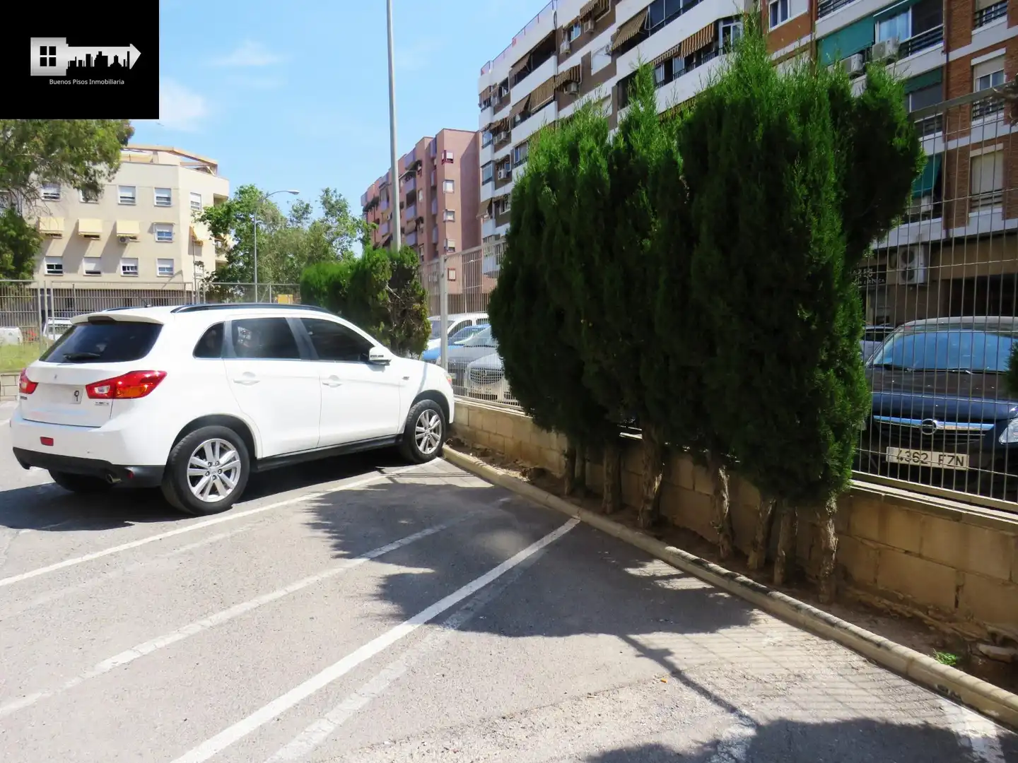 Parking de Piso en venta en Alicante / Alacant con Aire acondicionado, Calefacción y Jardín privado