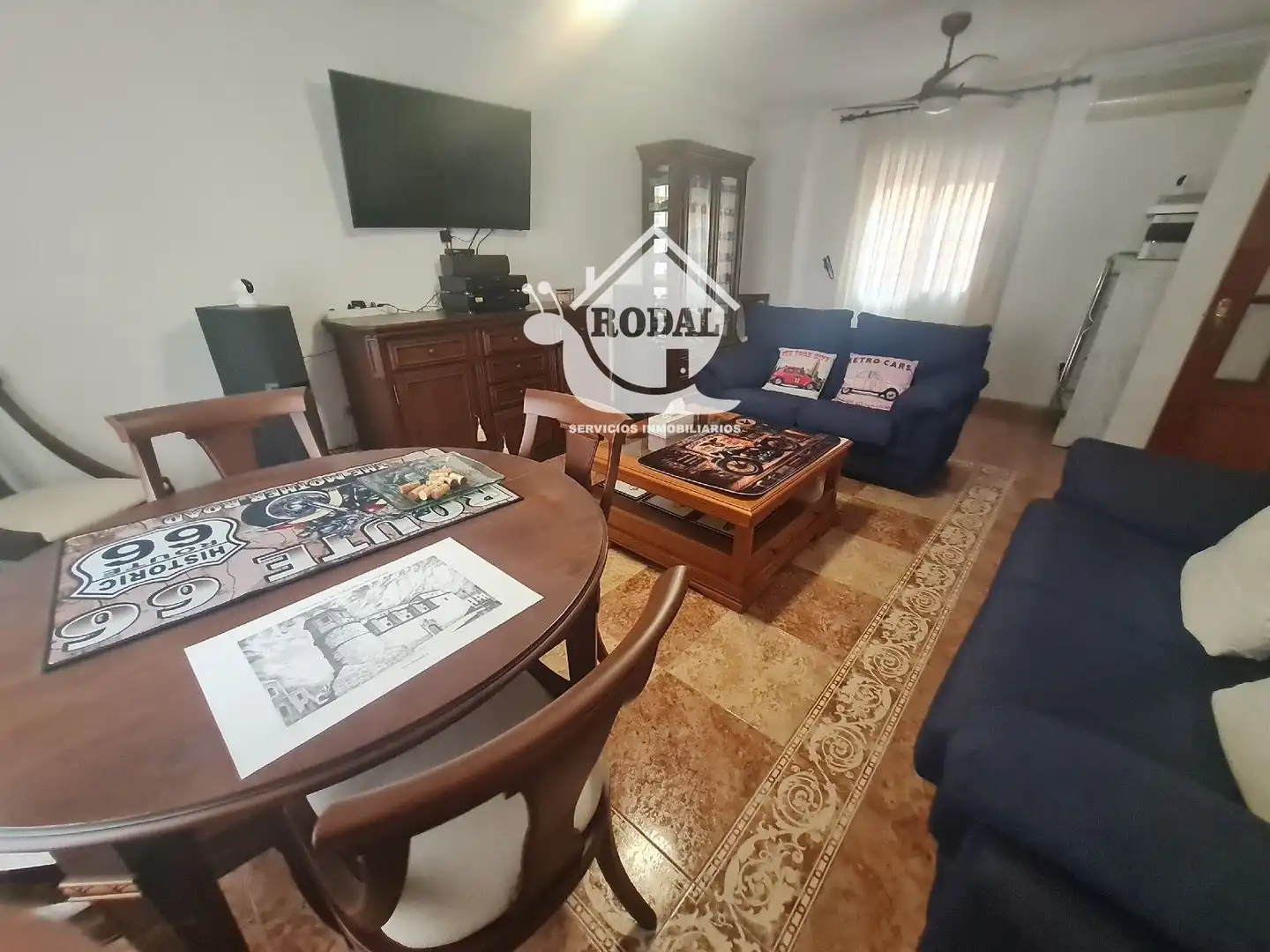 Wohnzimmer von Einfamilien-Reihenhaus zum Verkauf in Huércal de Almería mit Klimaanlage, Heizung und Terrasse