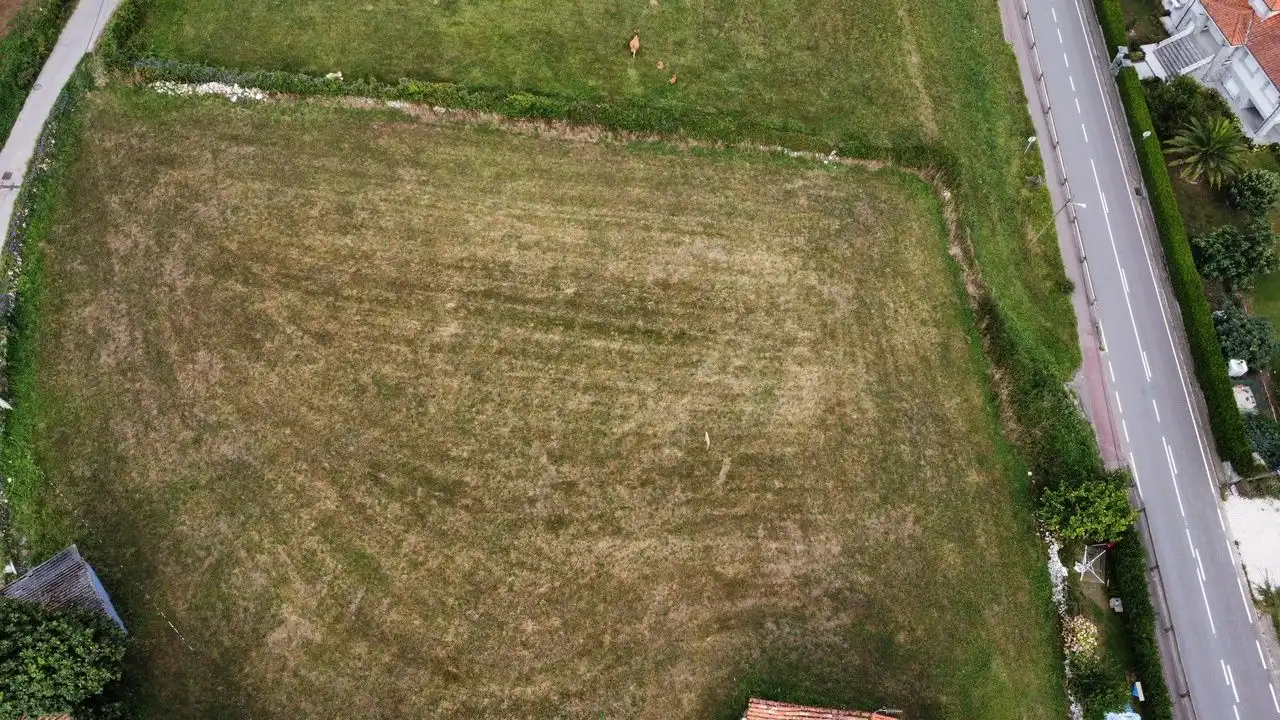 Residencial en venda en Llanes